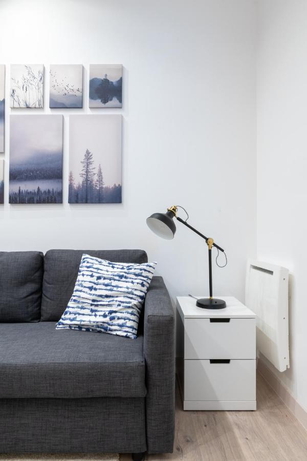 Cozy Studio Apartment 5 Min From Camp Nou Barcelona Kültér fotó